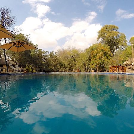 Tuli Safari Lodge Lentswelemoriti Exterior foto